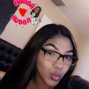 Meet your Posher, Perla